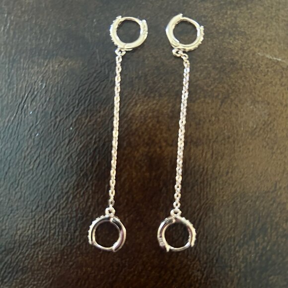 925 Sterling Silver Double Piercing Handcuff Chain Hoop Earrings - Picture 5 of 8